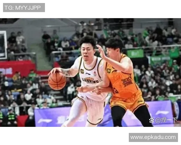 2012年CBA季后赛广东队与山东队激战回顾与精彩瞬间分析