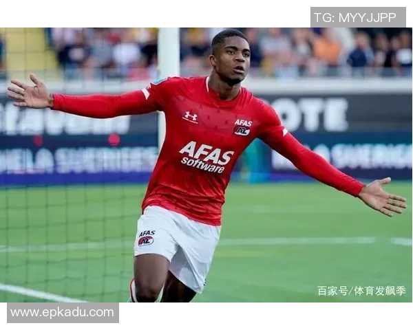 坎布尔主场迎战特温特双方争夺关键三分的精彩对决 坎布尔主场迎战特温特双方争夺关键三分的精彩对决